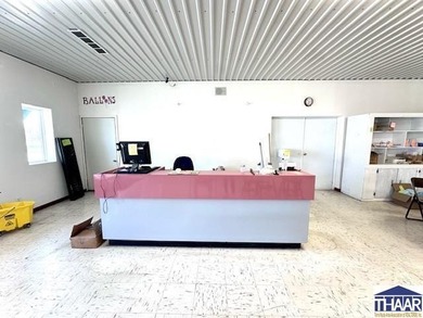 The possibilities for this phenomenal 5280 SF building & 3.61