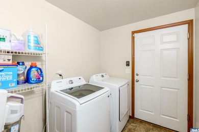 Beautifully maintained 2014-built home in a convenient Port - photo 31
