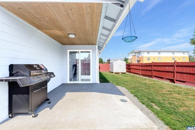 Beautifully maintained 2014-built home in a convenient Port - photo 32