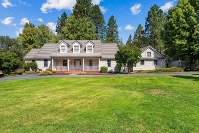 Lake Home For Sale in Grants Pass, Oregon