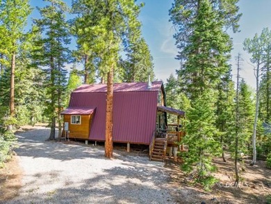 Lake Home For Sale in Duck Creek Village, Utah