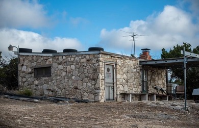 (private lake, pond, creek) Acreage Sale Pending in Rocksprings Texas