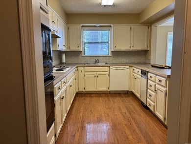 WALK IN LEVEL, two bedroom, two bath condo with all the - photo 5