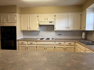 WALK IN LEVEL, two bedroom, two bath condo with all the - photo 6
