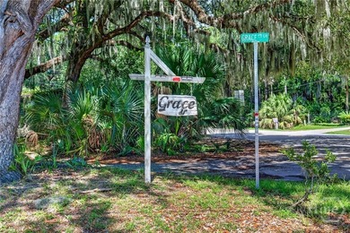 Do you like to fish? Do you want a home that is unique and not - photo 47