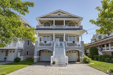 Exceptional custom-built Gardens home offering a spacious floor - photo 2