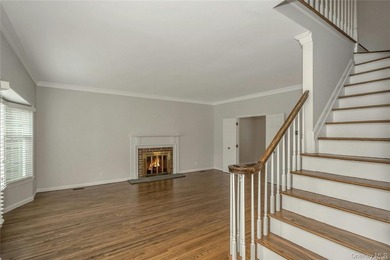 A stunning and completely renovated 3 bedroom 3.5 bath Townhouse - photo 5