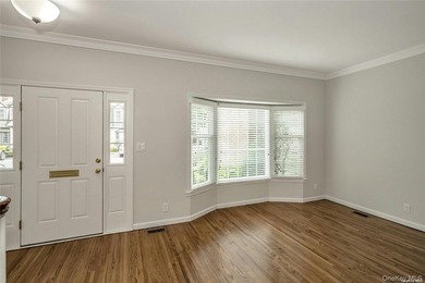 A stunning and completely renovated 3 bedroom 3.5 bath Townhouse - photo 8