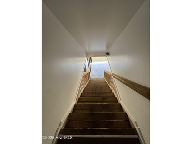 Don't miss this 3-bedroom, 2.5-bath townhouse located in the - photo 3