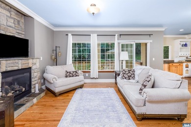 Tucked into a peaceful setting, this spacious 4-bedroom, 2 - photo 14