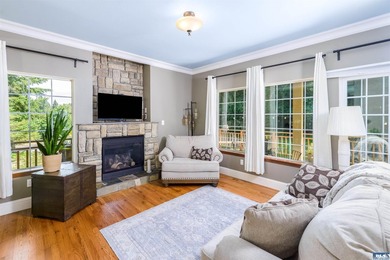 Tucked into a peaceful setting, this spacious 4-bedroom, 2 - photo 15
