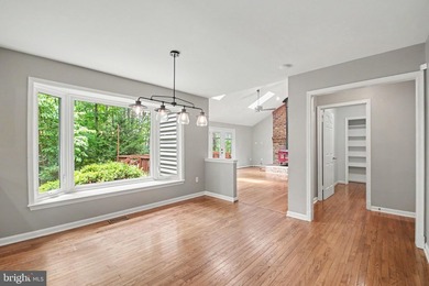 Move-In Ready 5BR, 3.5BA Brick-Front Colonial on a private - photo 15