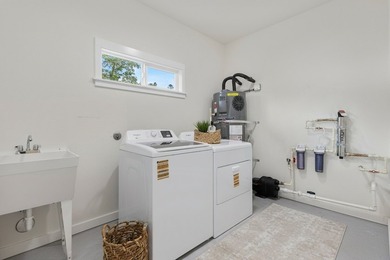 Welcome to a truly exceptional custom-built residence where - photo 17