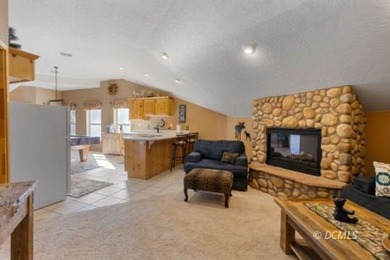 Navajo Lake Condo For Sale in Duck Creek Village Utah