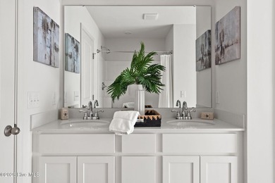 The thoughtfully designed Autumn II floorplan offers comfort - photo 21