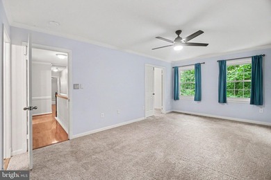 Move-In Ready 5BR, 3.5BA Brick-Front Colonial on a private - photo 22