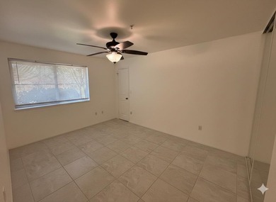 SELLELR wants it SOLD...... on LB easy to show. Discover the - photo 9