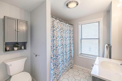 This quality, solid brick, Cape Cod home is just a few minutes - photo 33