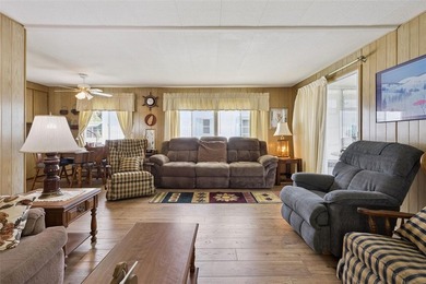 Under contract-accepting backup offers. Welcome to easy Florida - photo 9