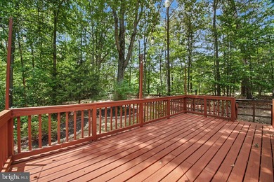 Move-In Ready 5BR, 3.5BA Brick-Front Colonial on a private - photo 40