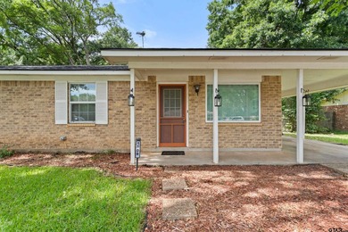 1108 Angie Street offers a charming opportunity in the heart of - photo 2