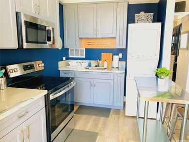 Turnkey investment opportunity! High-demand 2-bed, 1-bath fully - photo 5