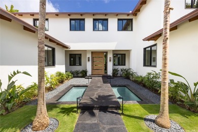 Introducing a rare new luxury construction in the heart of - photo 2