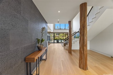 Introducing a rare new luxury construction in the heart of - photo 3