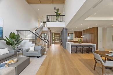 Introducing a rare new luxury construction in the heart of - photo 4
