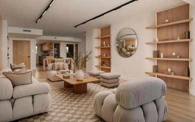 Perched high above the coastline on the 14th floor in coveted La - photo 4