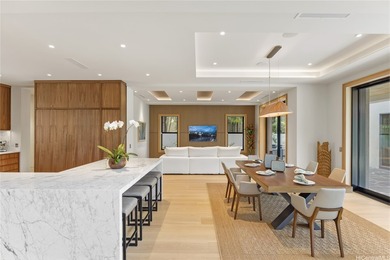 Introducing a rare new luxury construction in the heart of - photo 9