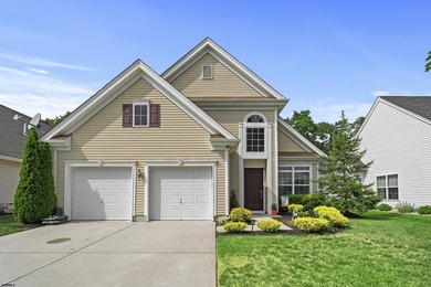 Welcome to easy living in this beautifully maintained 2-bedroom - photo 1