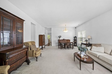 Welcome to easy living in this beautifully maintained 2-bedroom - photo 3