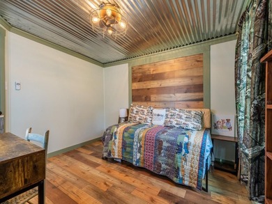 Located in the waterfront community of Kerr Shores, this - photo 10