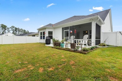 Welcome to this stunning 3-bedroom, 3-bath home with a bonus - photo 2