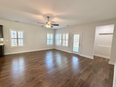 Welcome to this stunning 3-bedroom, 3-bath home with a bonus - photo 9