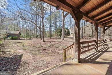 Log Cabin life in a great location with Lake Oconee views and a - photo 4