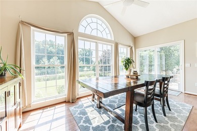 Looking for a beautiful, turn-key property in the desirable - photo 16