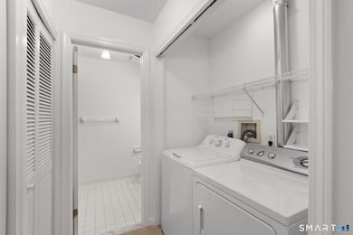 Bright and beautifully updated three level Townhouse in the - photo 20