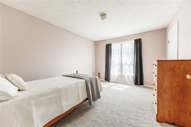 Looking for a beautiful, turn-key property in the desirable - photo 26