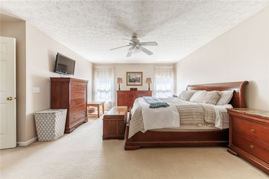 Looking for a beautiful, turn-key property in the desirable - photo 27