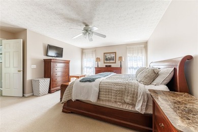 Looking for a beautiful, turn-key property in the desirable - photo 28