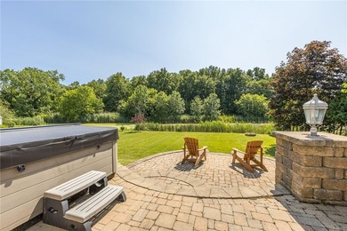 Looking for a beautiful, turn-key property in the desirable - photo 34