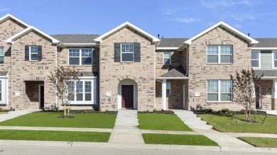 Lake Townhome/Townhouse For Sale in Heartland, Texas