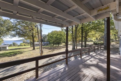 Great location near marina with covered community boat dock...1 - photo 6