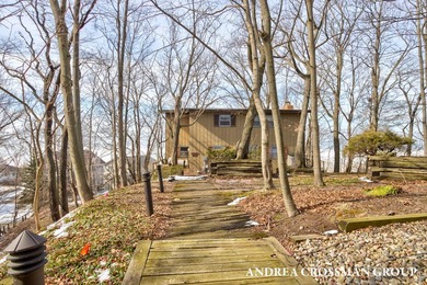 Lake Macatawa Home For Sale in Macatawa Michigan