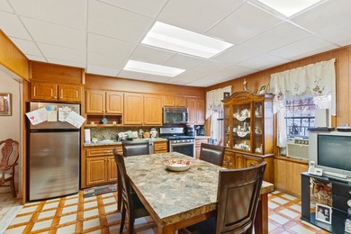 Nestled majestically in the heart of Central Park Slope, 457 6th - photo 6