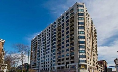 Elizabeth River Condo For Sale in Norfolk Virginia
