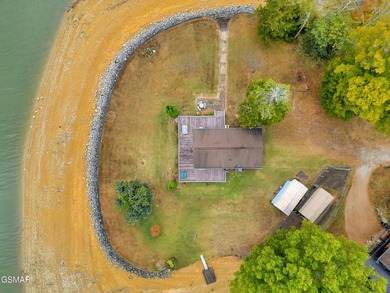 Lakefront Living on Douglas Lake! Welcome to 2150 Galloway - photo 2