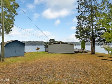 Lakefront Living on Douglas Lake! Welcome to 2150 Galloway - photo 5